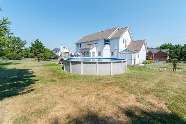 17807 157th Terrace, Basehor, KS 66007
