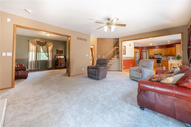 17807 157th Terrace, Basehor, KS 66007