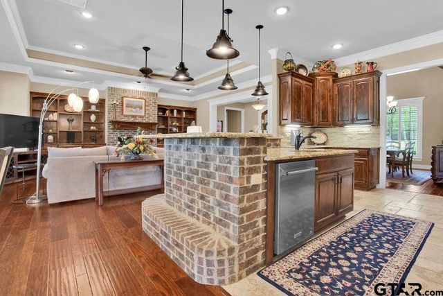 120 Ryder Cup Trail, Hideaway, TX 75771