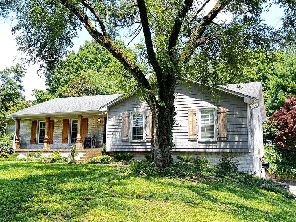 4020 Clovercroft Rd, Franklin, TN 37067