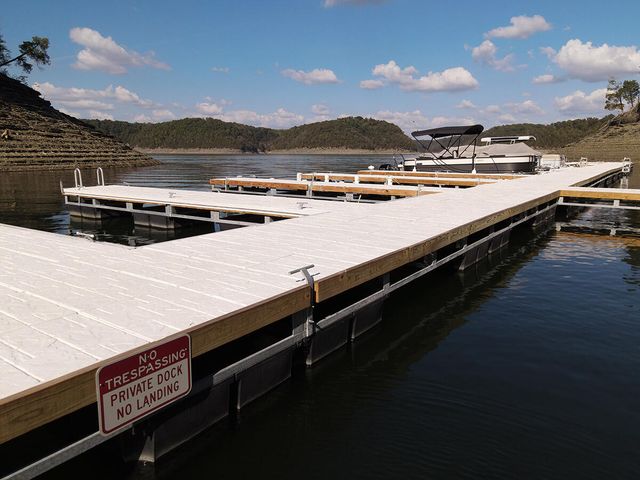 607 Old Lock 21 Road, Monticello, KY 42633