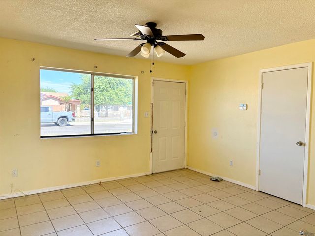 2125 S 40 DR, Yuma, AZ 85364