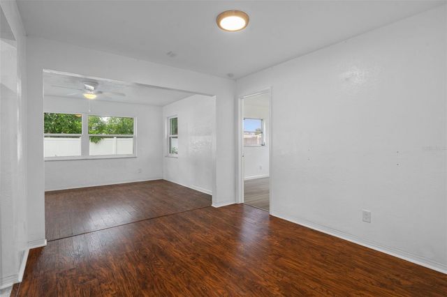 2037 67TH AVENUE S, St Petersburg, FL 33712
