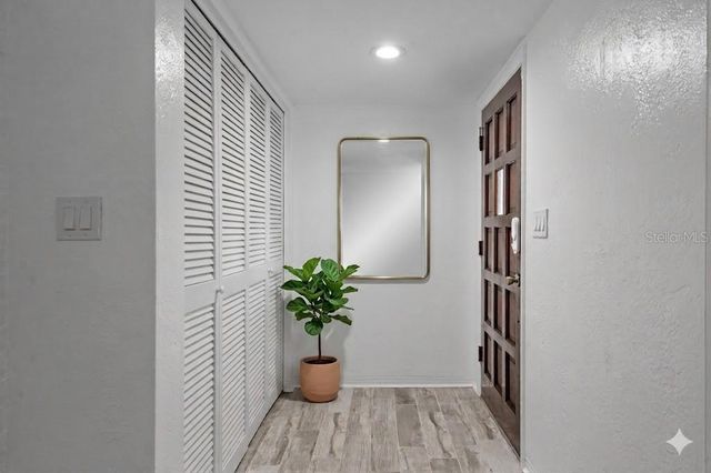 2037 67TH AVENUE S, St Petersburg, FL 33712