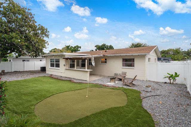 2037 67TH AVENUE S, St Petersburg, FL 33712