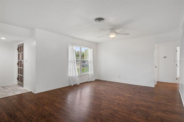 2037 67TH AVENUE S, St Petersburg, FL 33712