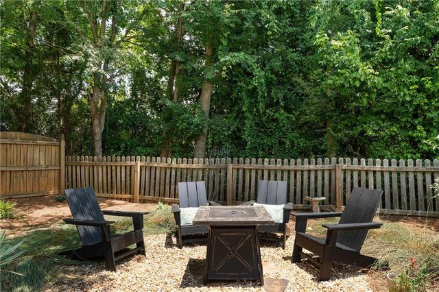 28 Priory Club Drive NW, Cartersville, GA 30120
