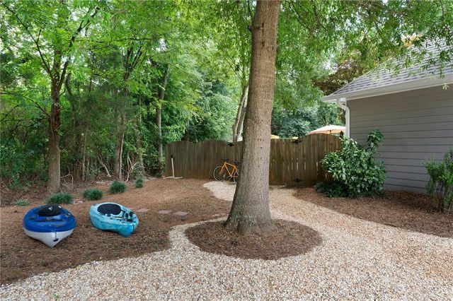 28 Priory Club Drive NW, Cartersville, GA 30120