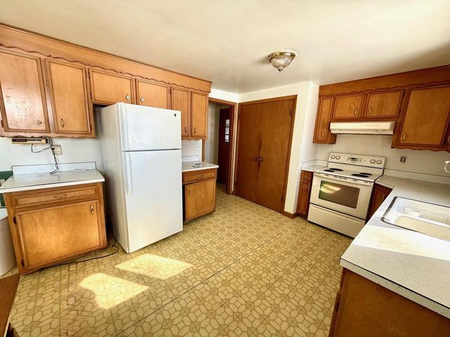 826 VIRGINIA DRIVE, De Pere, WI 54115