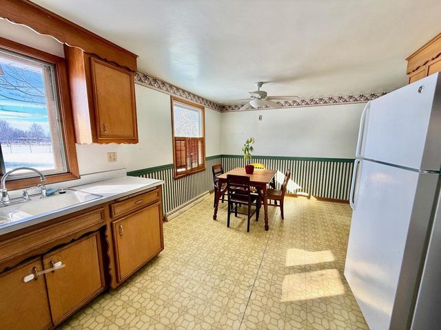 826 VIRGINIA DRIVE, De Pere, WI 54115