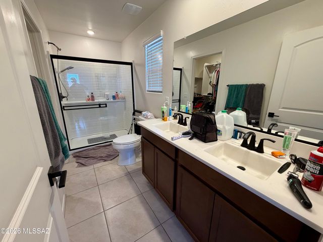 11984 E Chamrod Drive, Vail, AZ 85641
