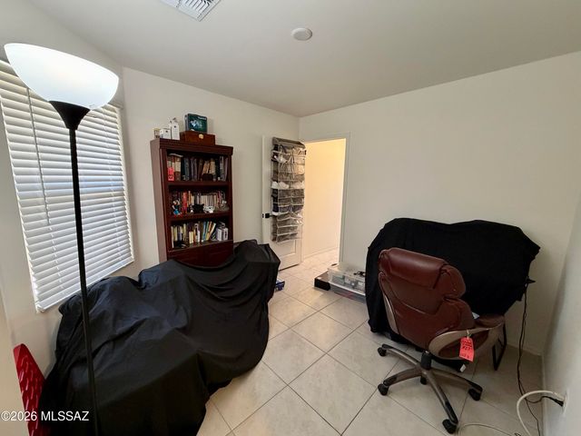 11984 E Chamrod Drive, Vail, AZ 85641