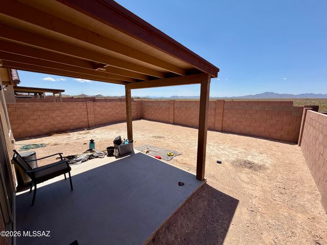 11984 E Chamrod Drive, Vail, AZ 85641