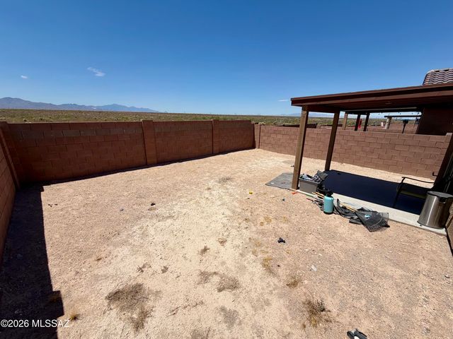 11984 E Chamrod Drive, Vail, AZ 85641