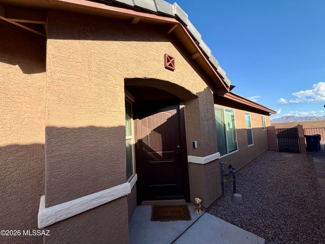 11984 E Chamrod Drive, Vail, AZ 85641