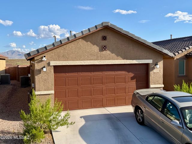 11984 E Chamrod Drive, Vail, AZ 85641