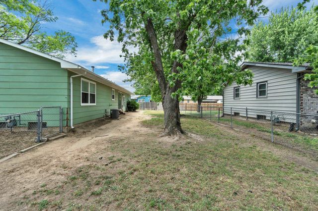 2902 W 30th St S, Wichita, KS 67217