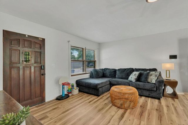 2902 W 30th St S, Wichita, KS 67217