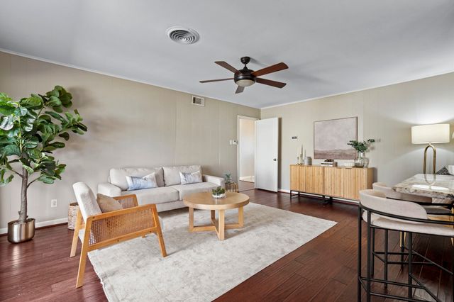 10631 Larchfield Lane, Dallas, TX 75238