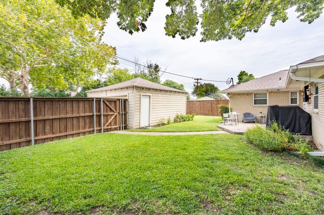 10631 Larchfield Lane, Dallas, TX 75238