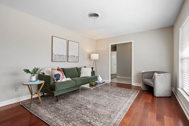 10631 Larchfield Lane, Dallas, TX 75238