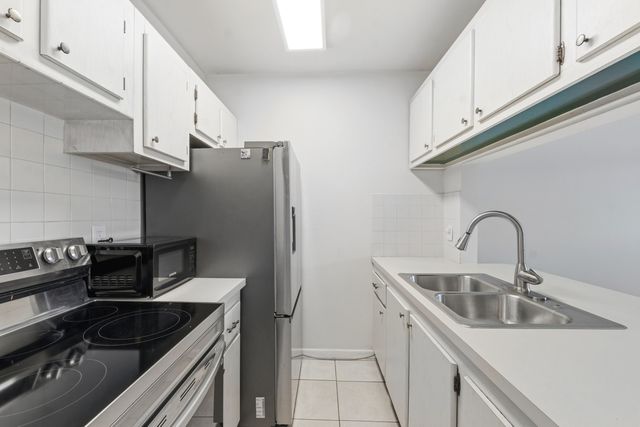 1470 N Dixie Highway 43, Fort Lauderdale, FL 33304