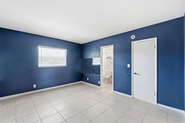1470 N Dixie Highway 43, Fort Lauderdale, FL 33304
