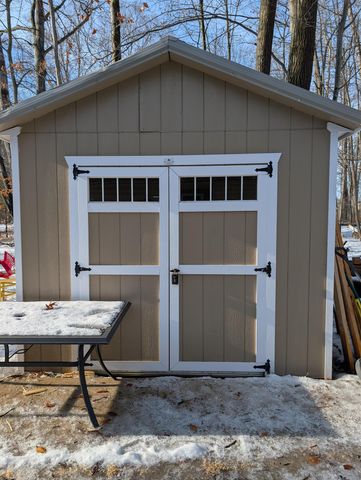 9140 Beech Street, Lake, MI 48632