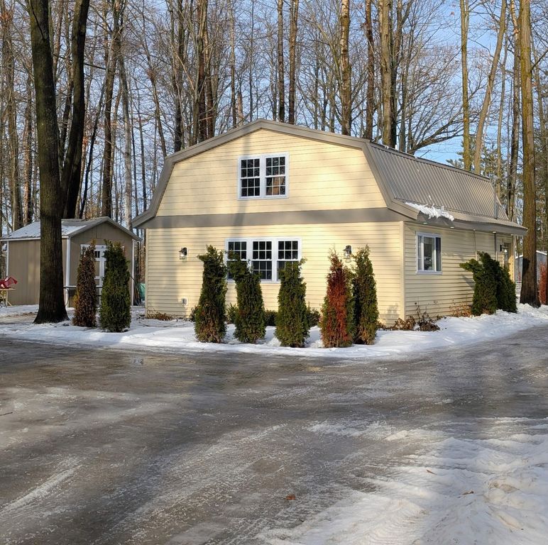 9140 Beech Street, Lake, MI 48632