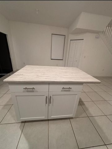 20964 NE 8th Ave, Miami, FL 33179