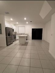 20964 NE 8th Ave, Miami, FL 33179
