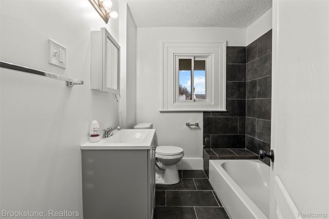 101 Colorado Street, Highland Park, MI 48203