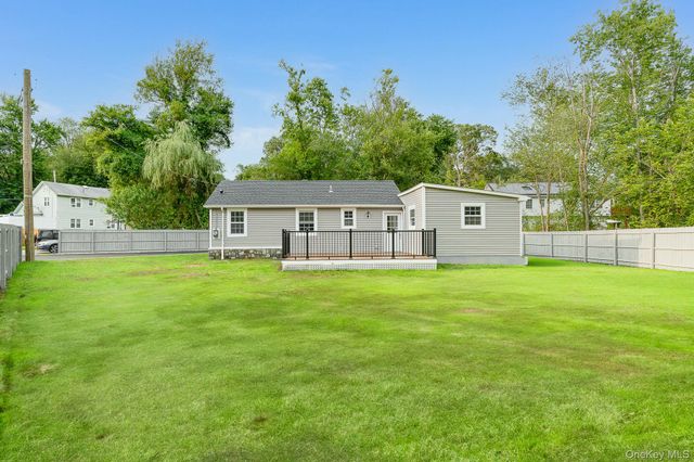 3167 Lincoln Drive, Mohegan Lake, NY 10547