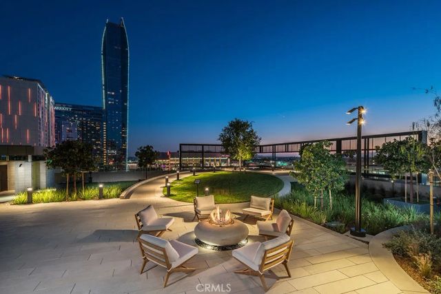 889 Francisco Street 1909, Los Angeles, CA 90017