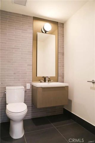 889 Francisco Street 1909, Los Angeles, CA 90017