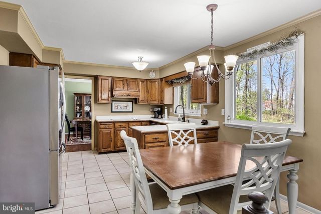 725 CORNWALLIS DR, Mount Laurel, NJ 08054