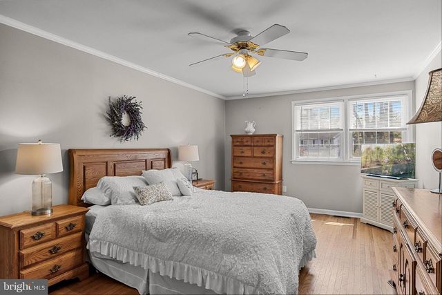 725 CORNWALLIS DR, Mount Laurel, NJ 08054