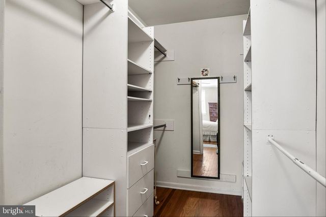 725 CORNWALLIS DR, Mount Laurel, NJ 08054