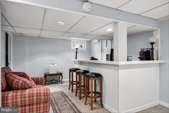 725 CORNWALLIS DR, Mount Laurel, NJ 08054