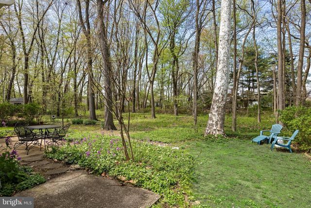 725 CORNWALLIS DR, Mount Laurel, NJ 08054