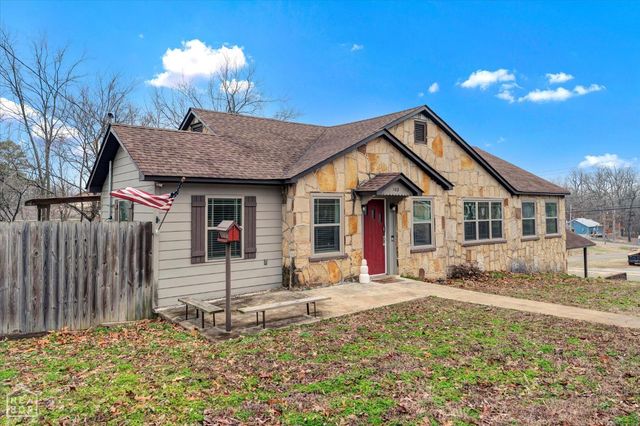 102 Olive Street, Pocahontas, AR 72455