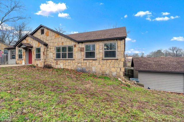 102 Olive Street, Pocahontas, AR 72455