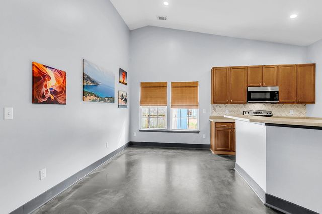 102 Worthington Drive, Moncks Corner, SC 29461