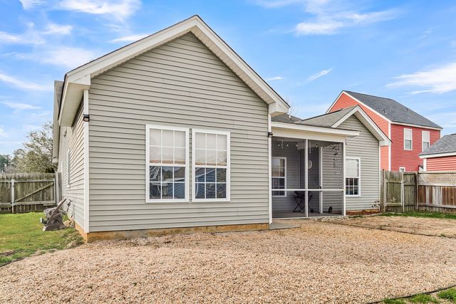 102 Worthington Drive, Moncks Corner, SC 29461