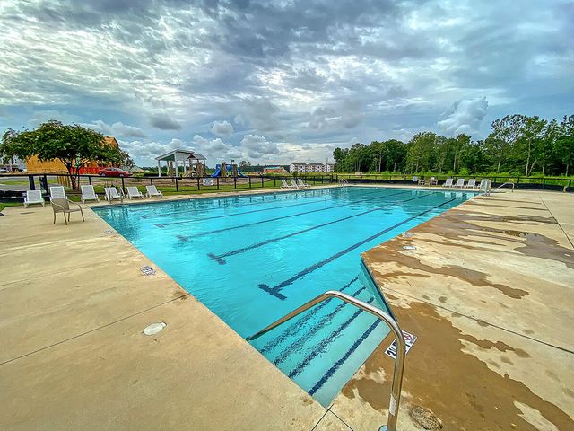 102 Worthington Drive, Moncks Corner, SC 29461