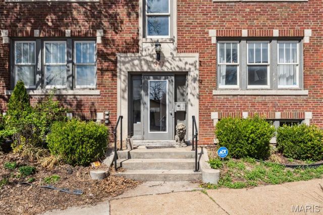 377 N Boyle Avenue A, St Louis, MO 63108