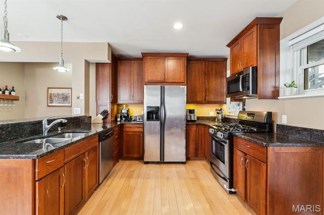 377 N Boyle Avenue A, St Louis, MO 63108