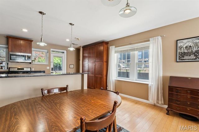 377 N Boyle Avenue A, St Louis, MO 63108