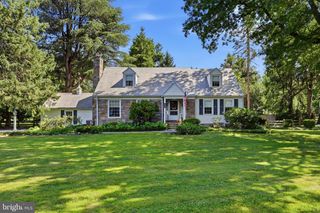 639 SPRUCE LN, Villanova, PA 19085