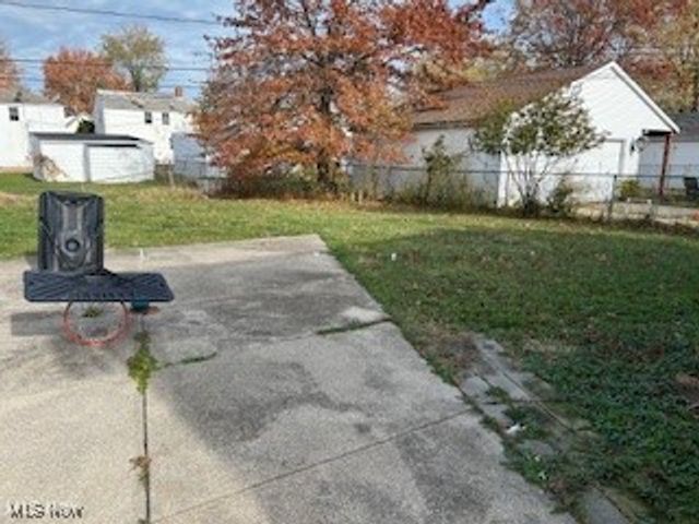 22901 Arms Avenue, Euclid, OH 44123